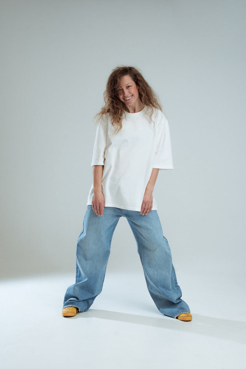 Baggy wide-leg jeans