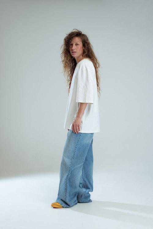 Baggy wide-leg jeans